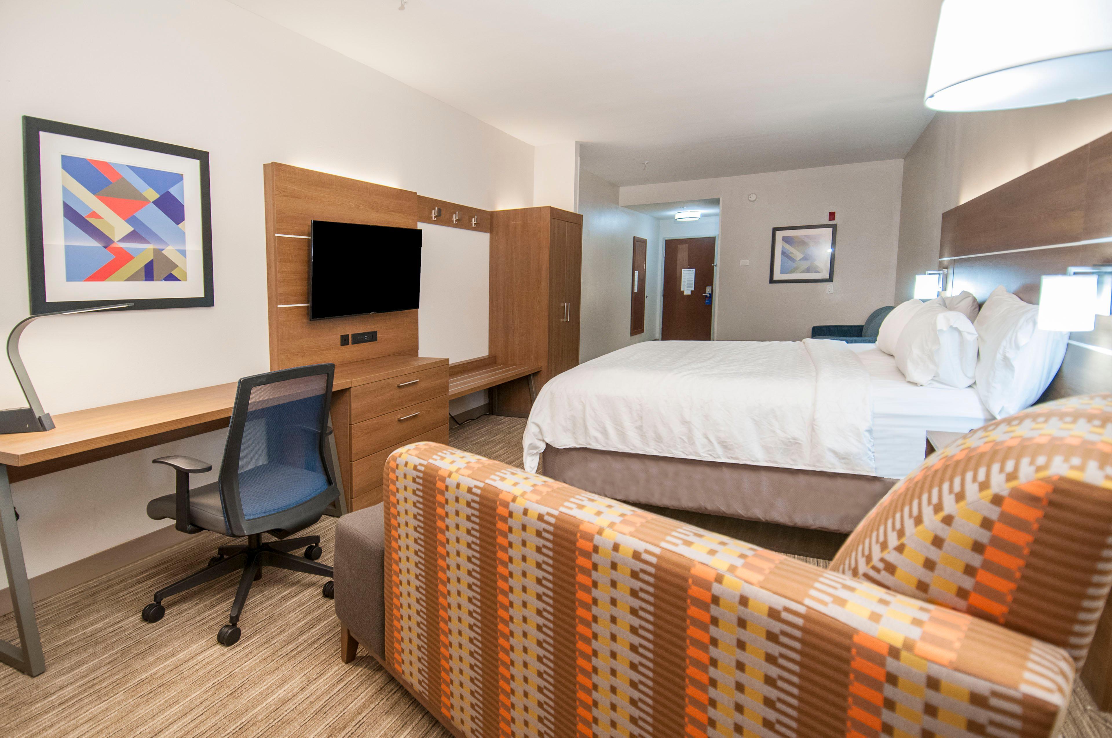 Express & Biloxi- By Ihg Ocean Springs