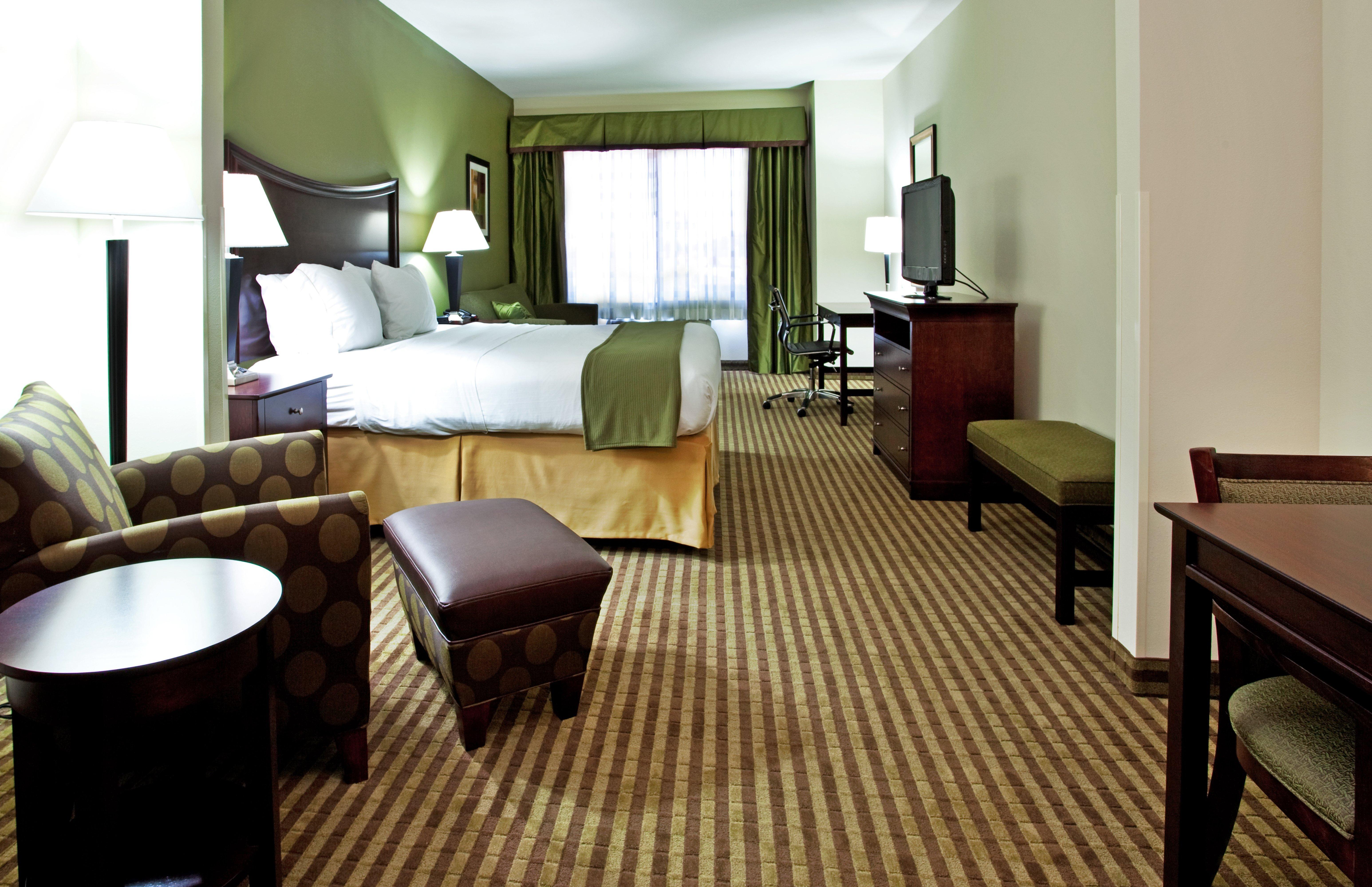 Express & Biloxi- By Ihg Hotel 3*