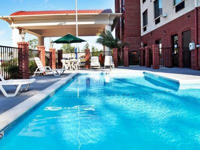 Express & Biloxi- By Ihg 3* Ocean Springs