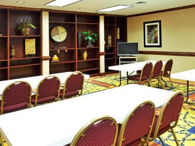 Hotel Express & Biloxi- By Ihg 3*